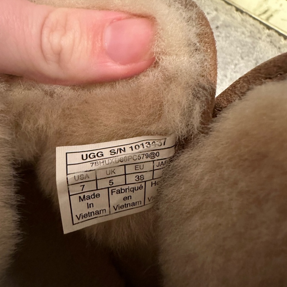 Ugg Minis!!! - image 3